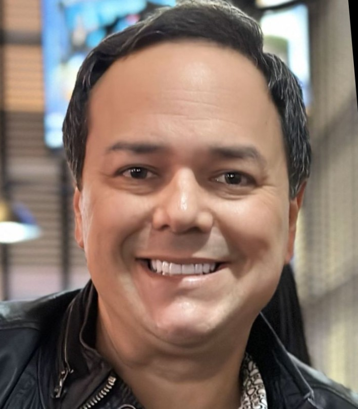 speaker photo